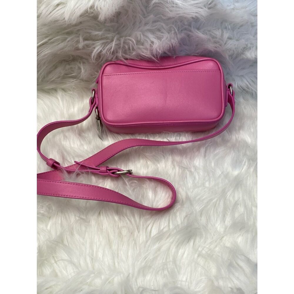 Jacquemus La Baneto Leather Crossbody Camera Bag - Picture 4 of 17